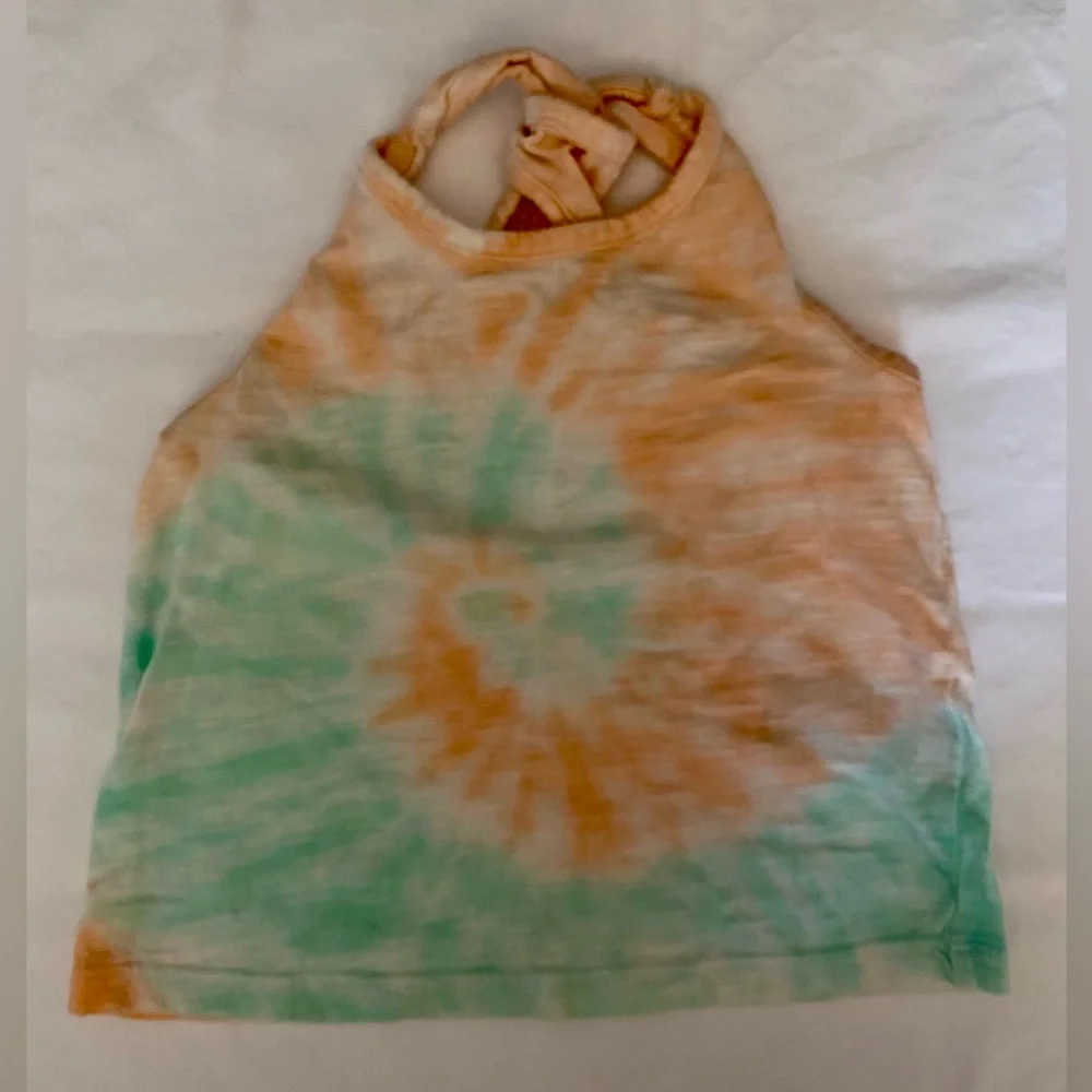 Bundle of 4 GAP toddler tank tops - size 2T